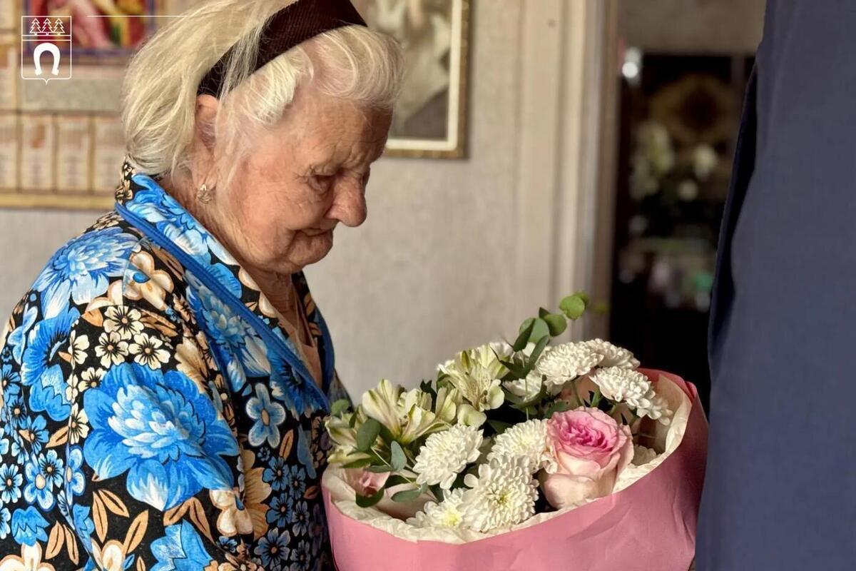 Жительница Тосно отметила свой 101-й день рождения

Жительница Тосно Ольга Андреевна Варавина сегодня принимала поздравл