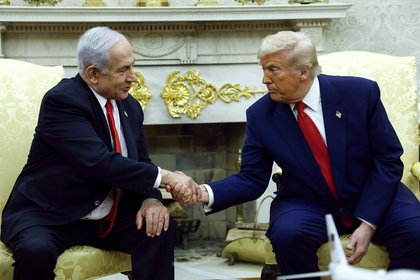 Трамп заявил о поддержке Нетаньяху на предстоящих выборах

Президент США Дональд Трамп заявил о полной поддержке кандида