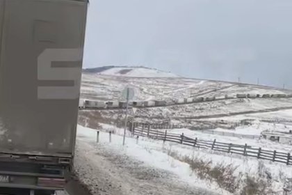 Движение на федеральной трассе оказалось парализовано из-за снега

Движение на федеральной трассе в Забайкалье оказалось