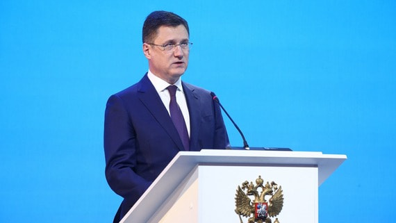 Новак: атаки на нефтезаводы не нарушат поставки топлива в России