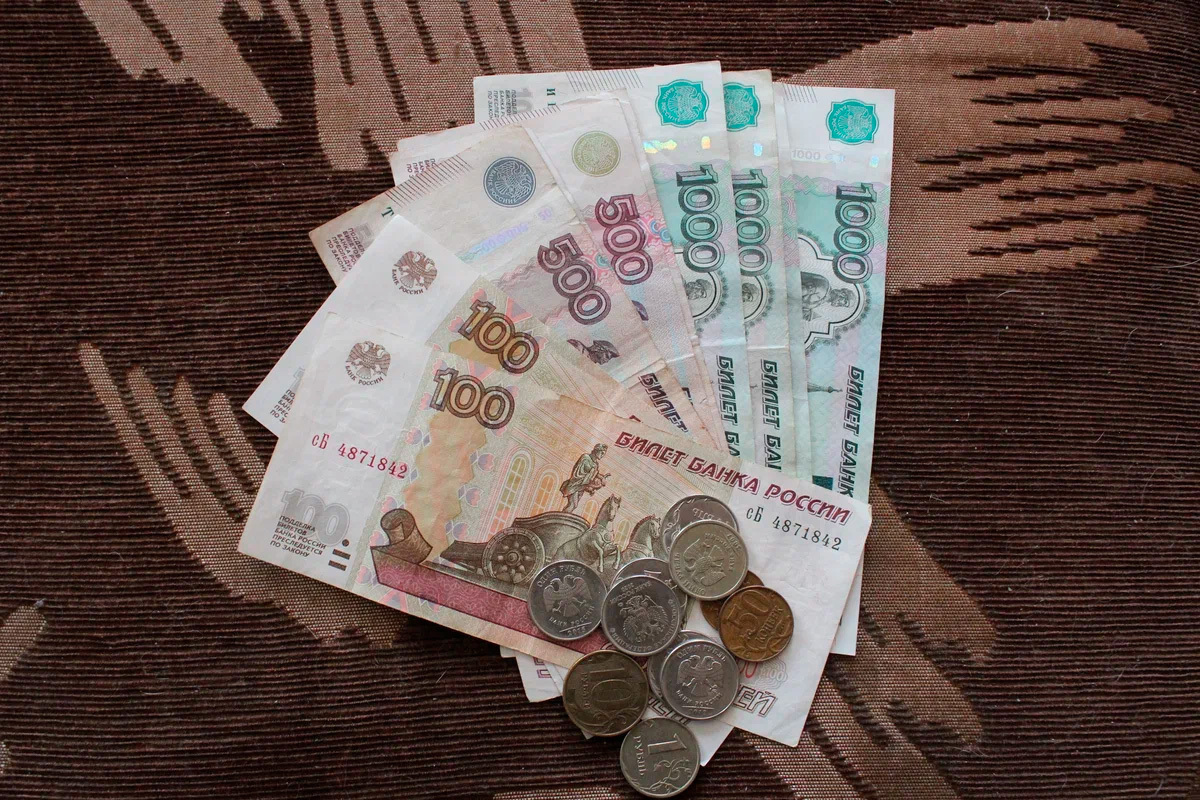 Не состоявшаяся встреча обошлась липчанину в десятки тысяч рублей

За минувшую неделю жители Липецкой области потеряли б