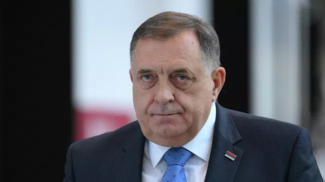 Додик поздравил "Студенческий список" с победой на выборах в Сербии

Краткий пересказ от РИА ИИ

Милорад Додик поздравил
