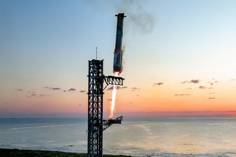 SpaceX впервые попытается «поймать» Starship и его ускоритель Super Heavy после пуска уже в этом году

В ноябре SpaceX п