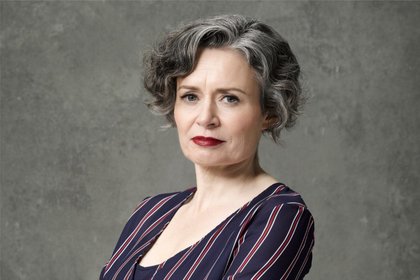 Известной 58-летней юмористке удалили грудь

Известная 58-летняя юмористка и актриса из Австралии Джудит Люси, заболевша