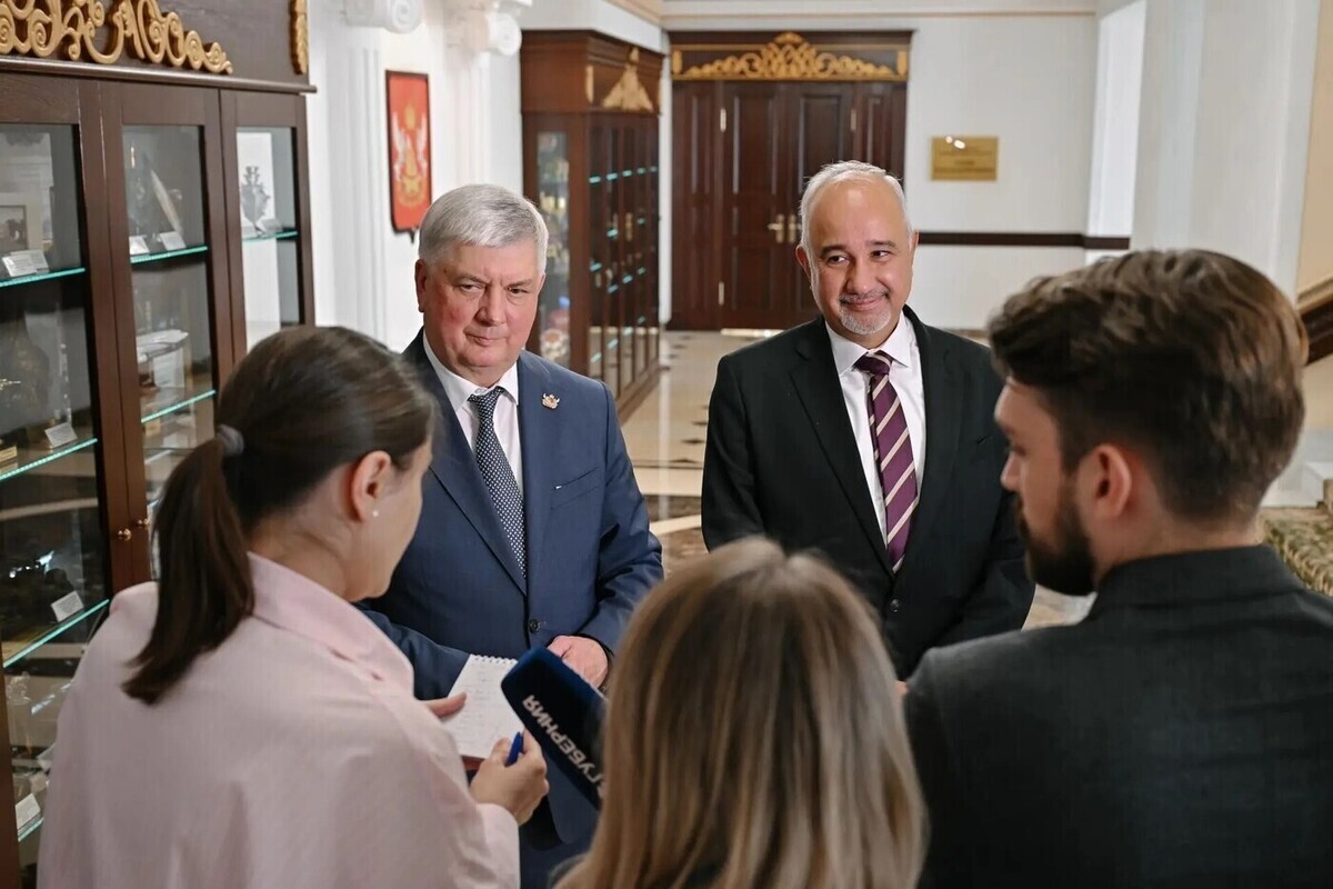 Посол Пакистана обсудил с воронежским губернатором расширение сотрудничества

В четверг, 29 октября, Воронежскую область