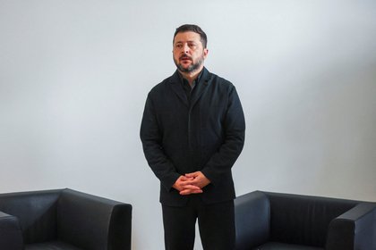 Зеленский сделал заявление об ударах России по украинской энергетики

Российская атака на украинскую энергетику в пятниц