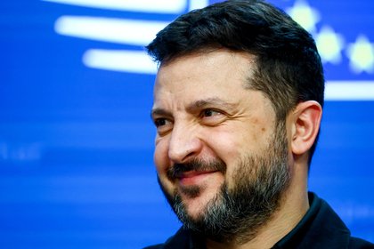 Запад упрекнули в терпении в отношении Зеленского

Страны Запада продолжают терпеть Владимира Зеленского, несмотря на ег