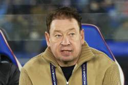 Слуцкий рассказал, что мог быть на месте Черчесова на ЧМ-2018

Леонид Слуцкий мог тренировать сборную России на домашнем