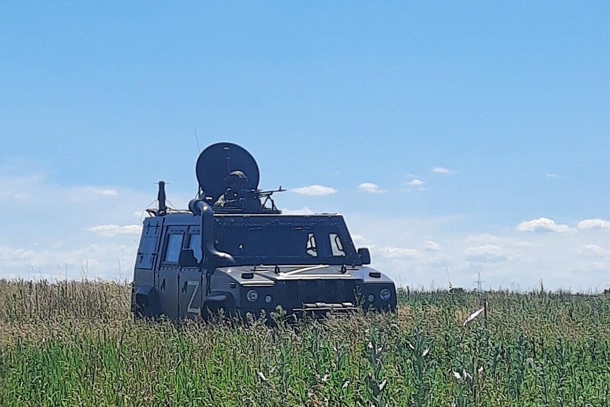 Минобороны назвало имя погибшего в Алешках сапёра

Военное ведомство РФ подтвердило сведения о гибели российского сапёра