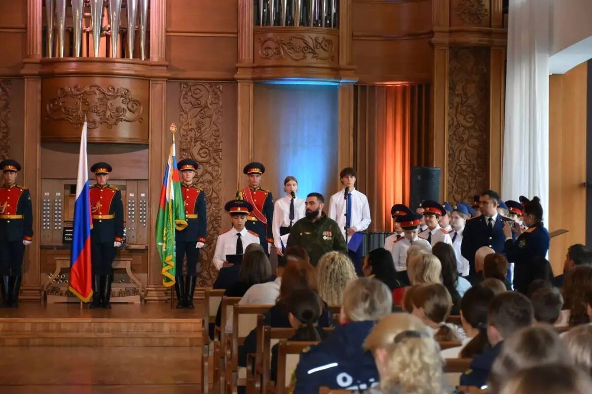 В Пензенской филармонии состоялось посвящение в кадеты

В Пензенской областной филармонии состоялась торжественная церем