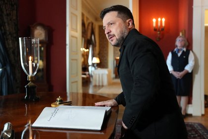 Зеленский начал переговоры с делегацией США

Зеленский начал встречу с делегацией США во главе с Уиткоффом

Анастасия Ду