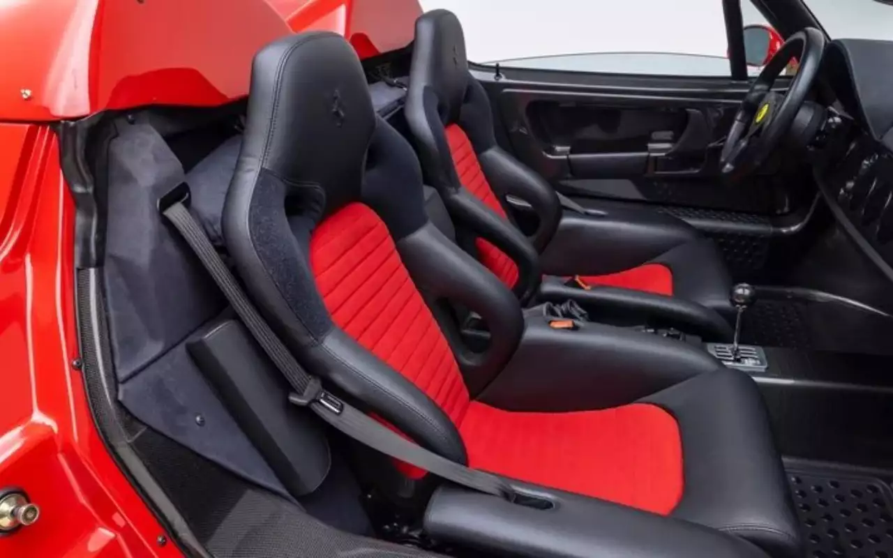 Редчайшую Ferrari почти без пробега продадут на аукционе: цена удивит

Ferrari F50 с пробегом 171 км продадут на аукцион