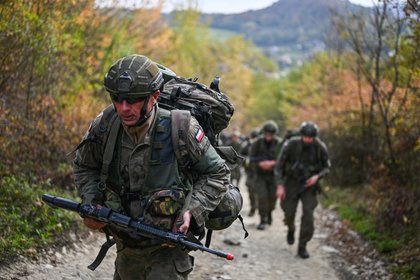 На Западе предрекли народное восстание против правящих элит

Политика европейских лидеров, направленная на обострение ко