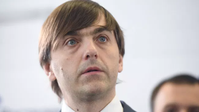 Минпросвещения подготовит единые учебники по всем предметам, заявил Кравцов

Краткий пересказ от РИА ИИ

Минпросвещения 