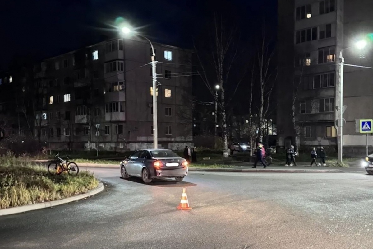 В Архангельске Toyota сбила 15-летнего велосипедиста

В Архангельске сотрудники полиции устанавливают обстоятельства ДТП
