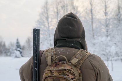 Раскрыта судьба оставшегося в тайге с медведями после смерти друга охотника

Второй охотник, который сообщил о нападении