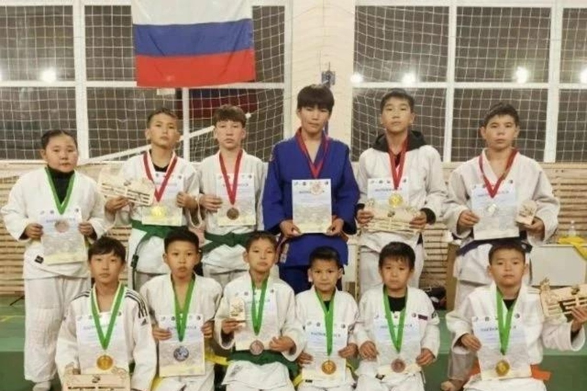 Спортсмены Элисты вернулись с россыпью медалей

Воспитанники клуба «Аршан» завоевали медали различного достоинства на ме