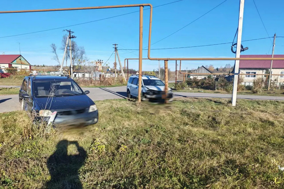 В селе Крутое Тамбовской области случилось жесткое ДТП

28 октября в 13: 15 на перекрёстке в районе дома №16 по улице Пи