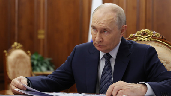 Путин: финансирование спортивных федераций нельзя направлять на бюрократию