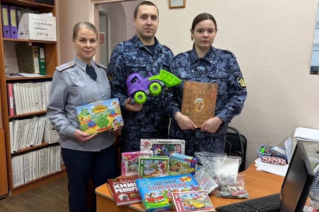 Сотрудники ИК-14 поддержали маленьких пациентов Вельской ЦРБ

Совет молодых специалистов исправительной колонии № 14 УФС