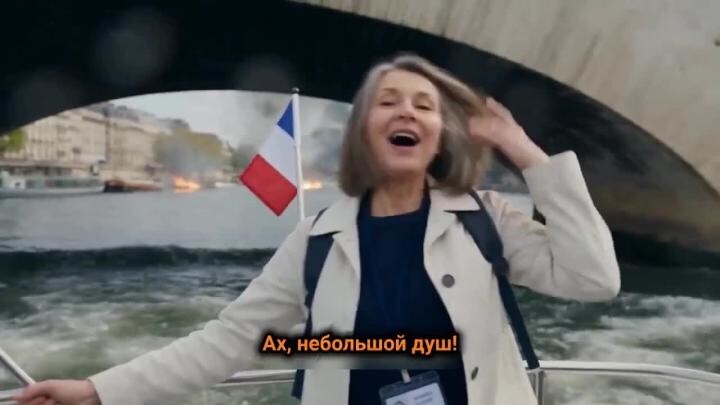 Нейросетевая экскурсия по Парижу во время протестов

Пользователь сети представил, как могла бы выглядеть экскурсия по П