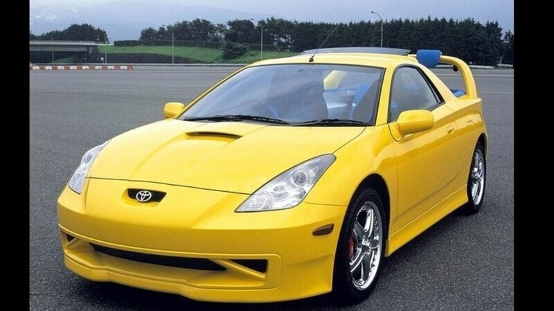Toyota Celica с открытым задним диваном и прицепом для гидроцикла

В 1999 году Toyota показала Celica Cruising Deck — ко